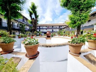 Jardín al aire libre en Apartamento con Patio Sevillano