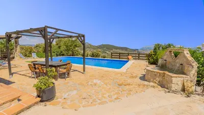 Piscina en o cerca de El Carpintero Íllora by Ruralidays