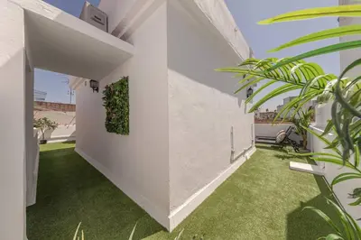 Jardín al aire libre en AvantiStays Alameda Sky Terrace, DISFRUTALO