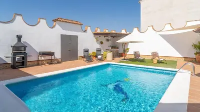 Piscina en o cerca de Villa el Señorío Alameda by Ruralidays