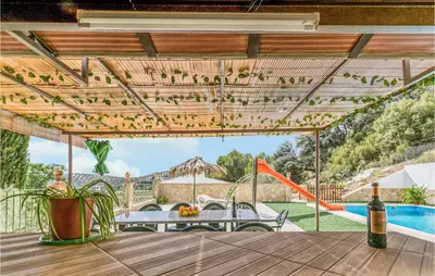 Piscina en o cerca de Stunning Home In Villanueva De Algaidas