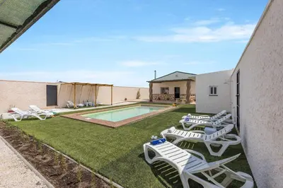 Piscina en o cerca de Casa Rural Rafael – Lantejuela