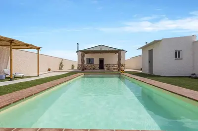 Piscina en o cerca de Casa Rural Rafael – Lantejuela