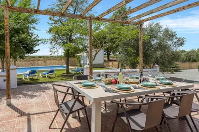 Piscina en o cerca de Casa rural Dehesa de las Yeguas
