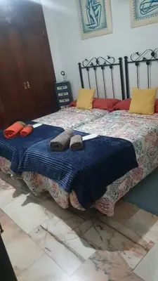 Cama o camas de una habitación en Casa Con Alma # junto a estación de trenes y muy cerca del centro