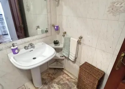 Un baño de Casa Con Alma # junto a estación de trenes y muy cerca del centro