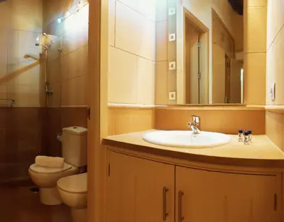 Un baño de Apartamento Familiar Juramento