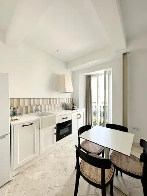 Una cocina o zona de cocina en Apartamento dúplex con piscina privada en terraza