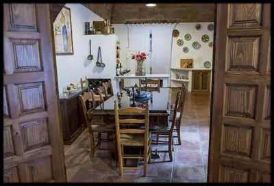 Un restaurante o sitio para comer en Casa del Corregidor