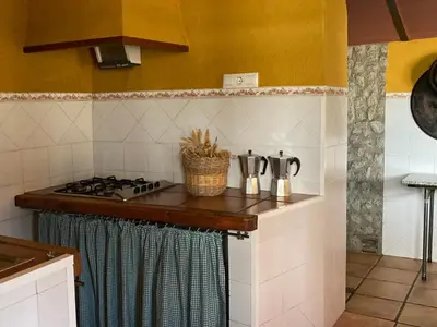 Una cocina o zona de cocina en Cortijo Charcollana