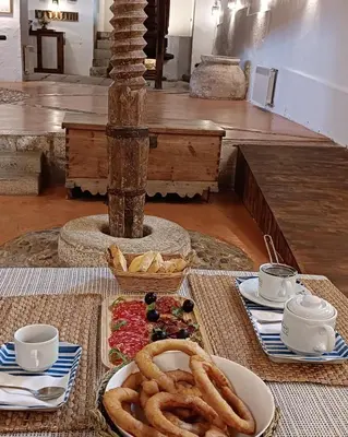 Comida en o cerca de este apartamento
