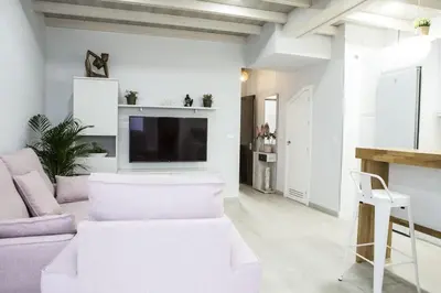 Zona de estar de Elegante y acogedor. Buena ubicación