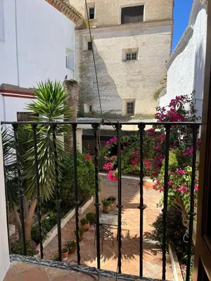 Jardín al aire libre en Clarisas Suites