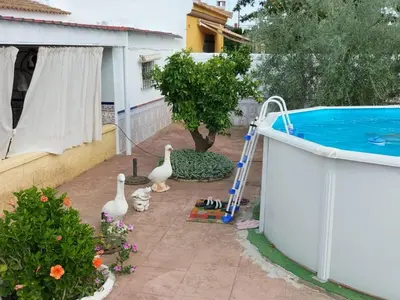 Piscina en o cerca de Casa rural la casa del Conde