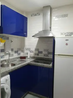 Una cocina o zona de cocina en Apartamento en el Fontanal, Casa- Patio de vecinos