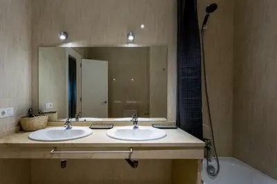 Un baño de Ático Terraza Privada. Centro Ciudad