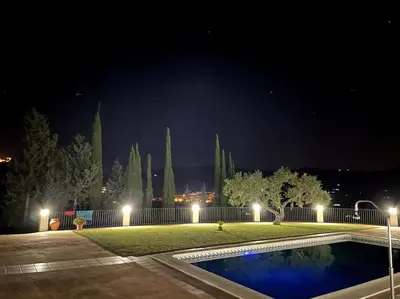 Piscina en o cerca de Casa Rural Lomillas de Canca