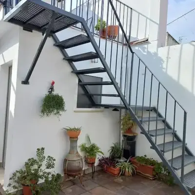 LOFT EN PATIO DE CASA TÍPICA DE PUEBLO