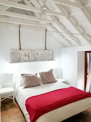 Cama o camas de una habitación en Charming House in La Campana with Mountain View
