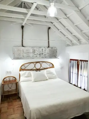 Cama o camas de una habitación en Charming House in La Campana with Mountain View