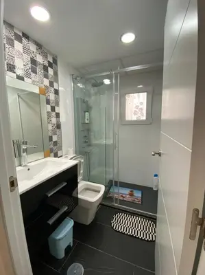 Un baño de Central and cozy apartment in Seville