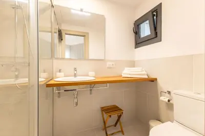 Un baño de Jardines del Valle, Historical Center, 5 pax