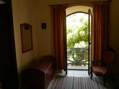 Plano de Artistic and spacious apartment