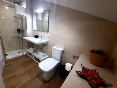 Un baño de Vive el Renacimiento: Hornazo