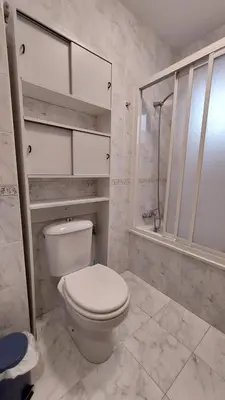 Un baño de Piso en el Centro de Antequera