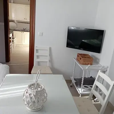 Una televisión o centro de entretenimiento en Casa La Loma en Archidona
