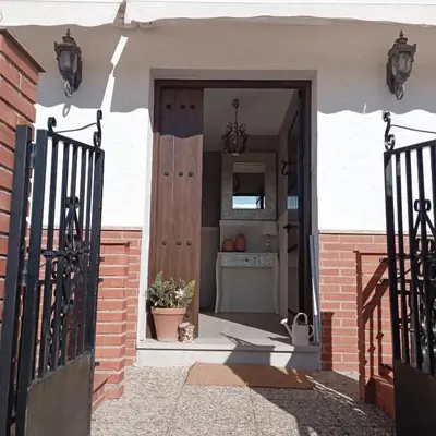 Fachada o entrada de Casa La Loma en Archidona