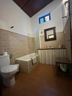 Un baño de Casa de campo Fuencaliente, entorno natural, chimenea, piscina