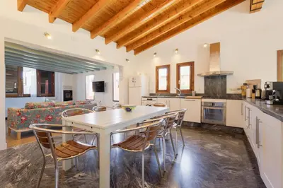 Una cocina o zona de cocina en Rocamadour - Casa del Caminito