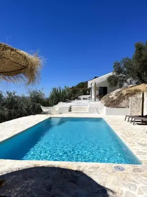 Piscina en o cerca de Casa Juncares