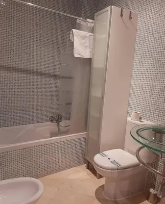 Un baño de Apartamento en la Calle Alfalfa