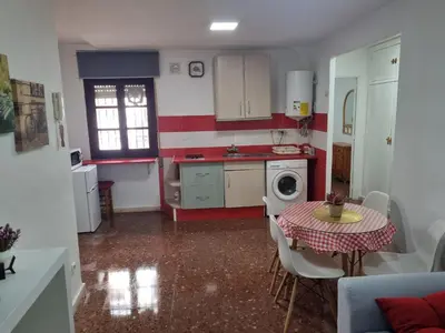 Una cocina o zona de cocina en Vivienda Turistica en el Patio de la Judería