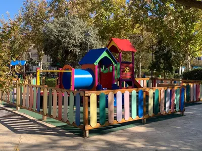 Zona de juegos infantil en Alcalá zona Centro