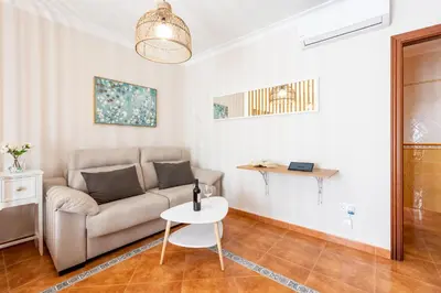 Zona de estar de CASA ANGELITA Caminito del Rey, Apartamento con cocina en el centro de Andalucía