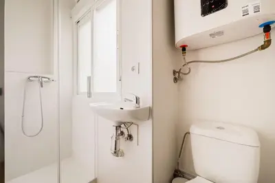 Un baño de Apto céntrico, 2 aparcamientos privados, bicis
