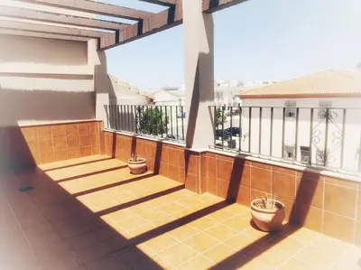 Un balcón o terraza de El Almendro