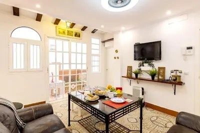 Comida en o cerca de este apartamento