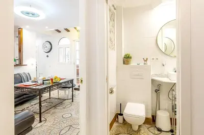 Un baño de Precioso Apartamento centrico