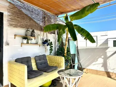 Zona de estar de Hispalis rooftop Alameda Hércules