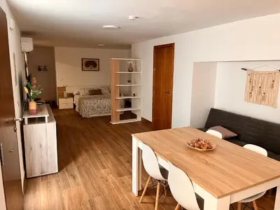 Una cocina o zona de cocina en Apartamentos EL PELIGRO 4 EL CIBANCO