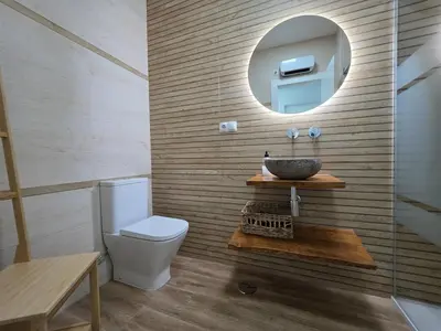 Un baño de El Sagrario Apartamento céntrico con opción de parking junto a la Catedral