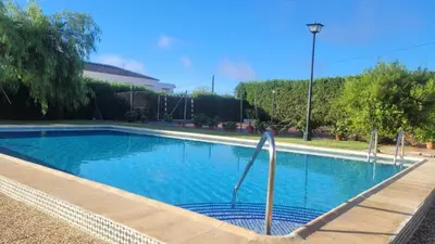 Piscina en o cerca de Los Candiles