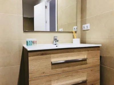 Un baño de Posada de la Judería III