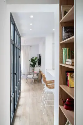 Biblioteca en el apartamento