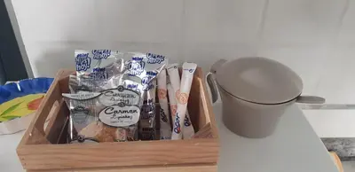 Utensilios para hacer té y café en Casa Rosa1
