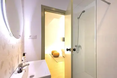 Un baño de Bustos Tavera Suite